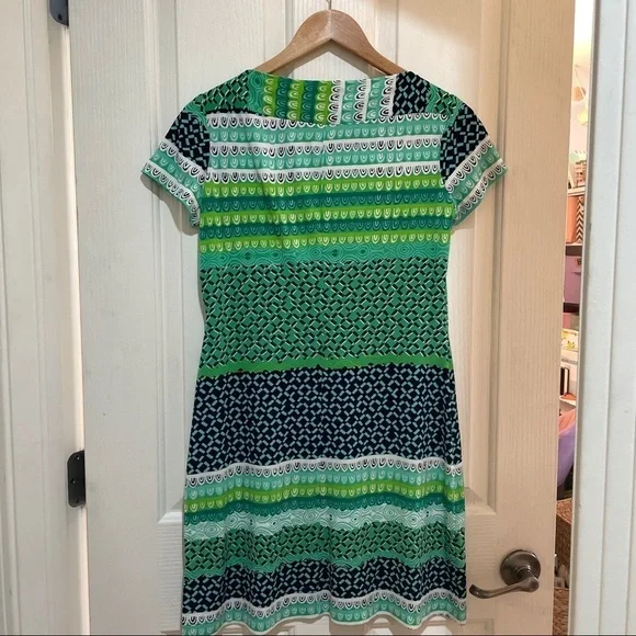DONNA Morgan Shift Dress green short sleeve DM geometric design size small - Picture 2 of 5